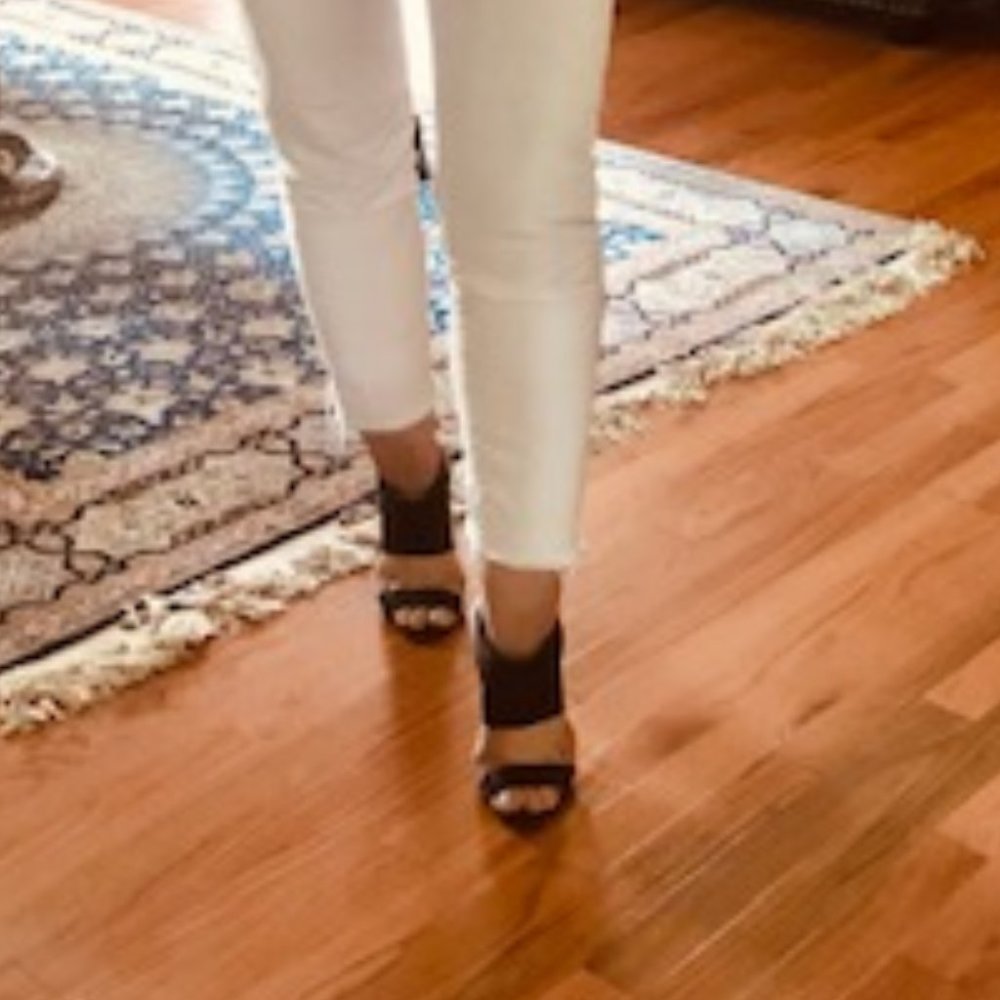 Manolo Blahnik Open Toe Slingback Leather Pumps - Picture 11 of 11